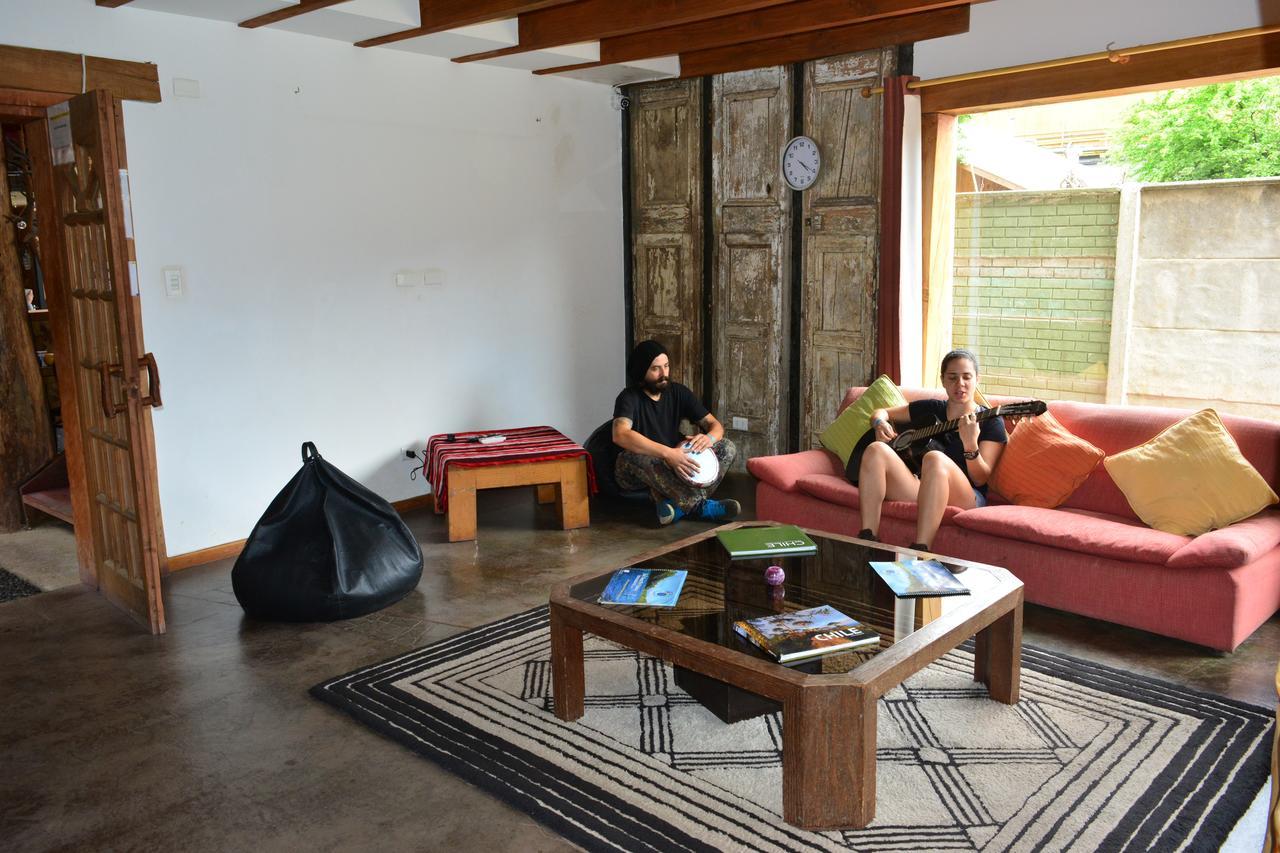 Rio Libre Pucon Party Hostel מראה חיצוני תמונה